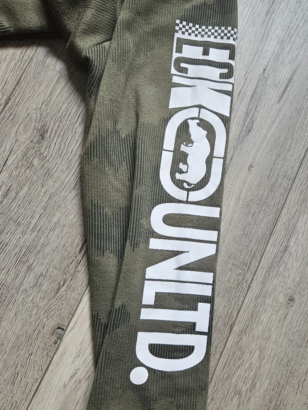 Ecko Unltd Mens XL Camo Hoodie Olive Green Pullover Sweatshirt World Renowned - Picture 5 of 9